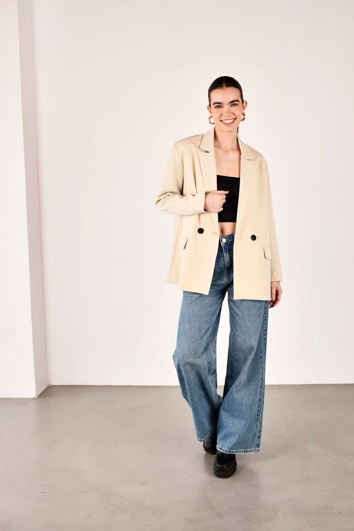 Oversized beige blazer
