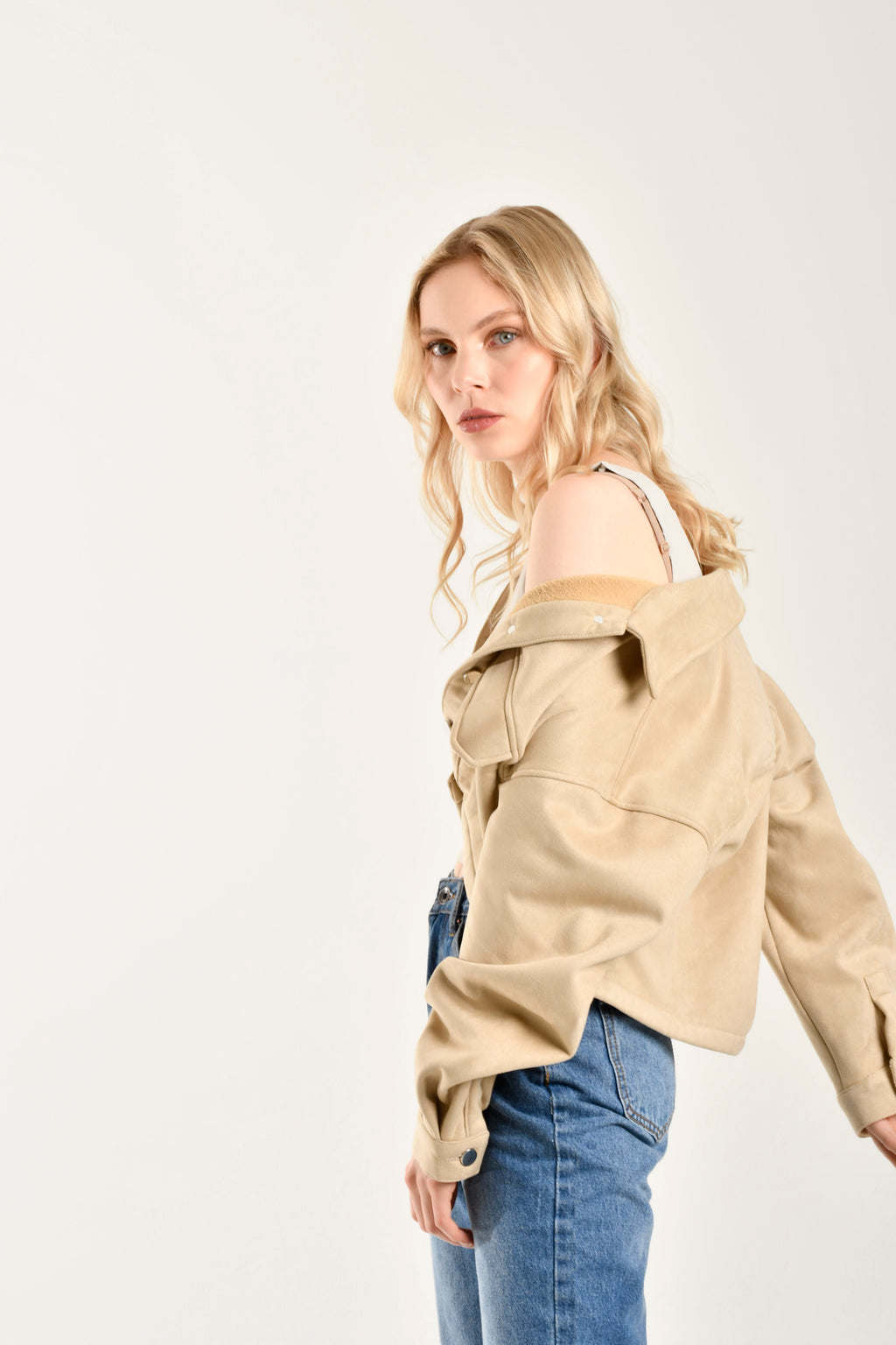 Cazadora efecto ante