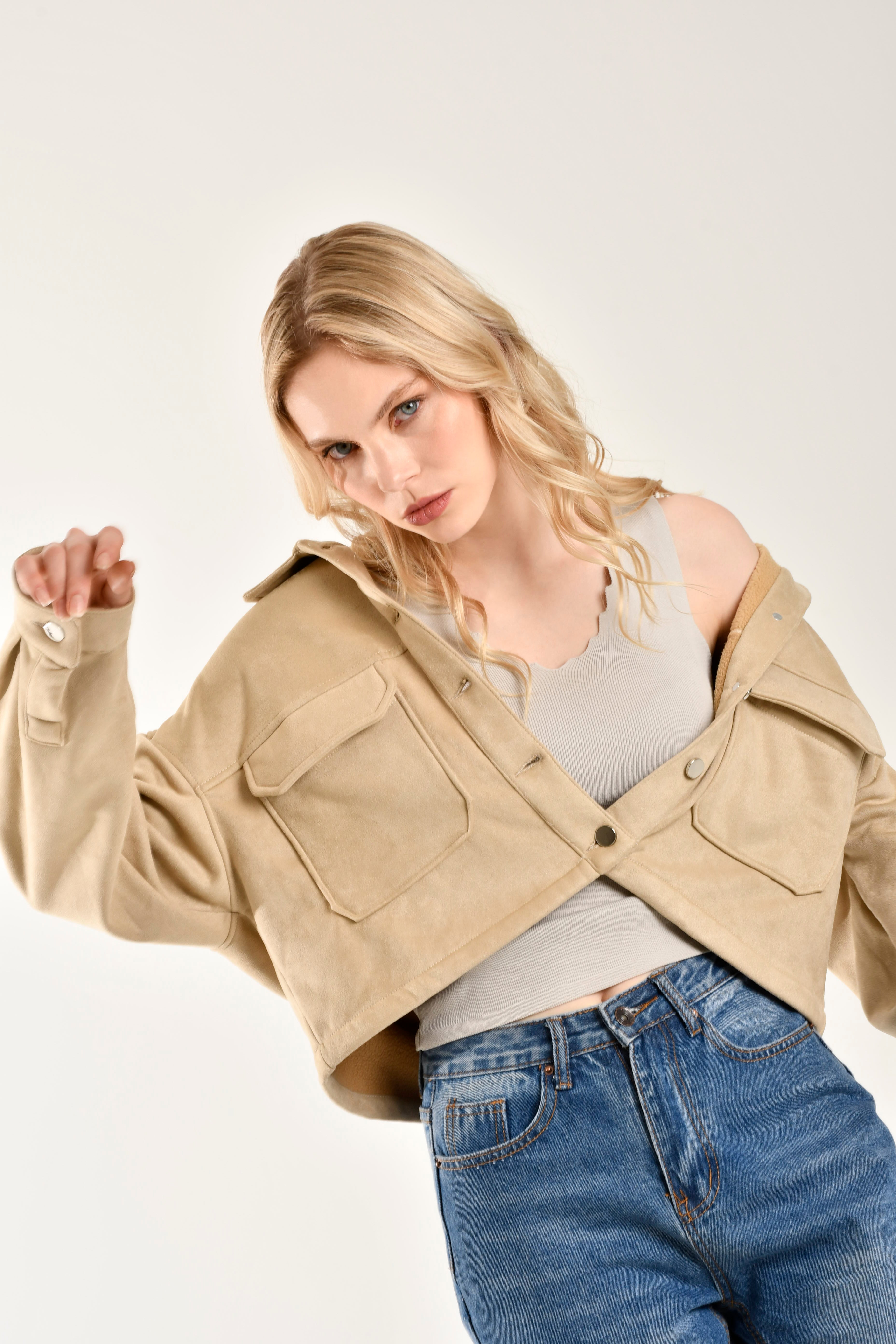 Cazadora efecto ante