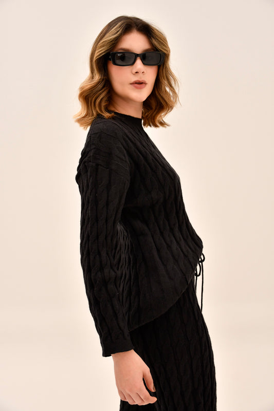 Total black knit look