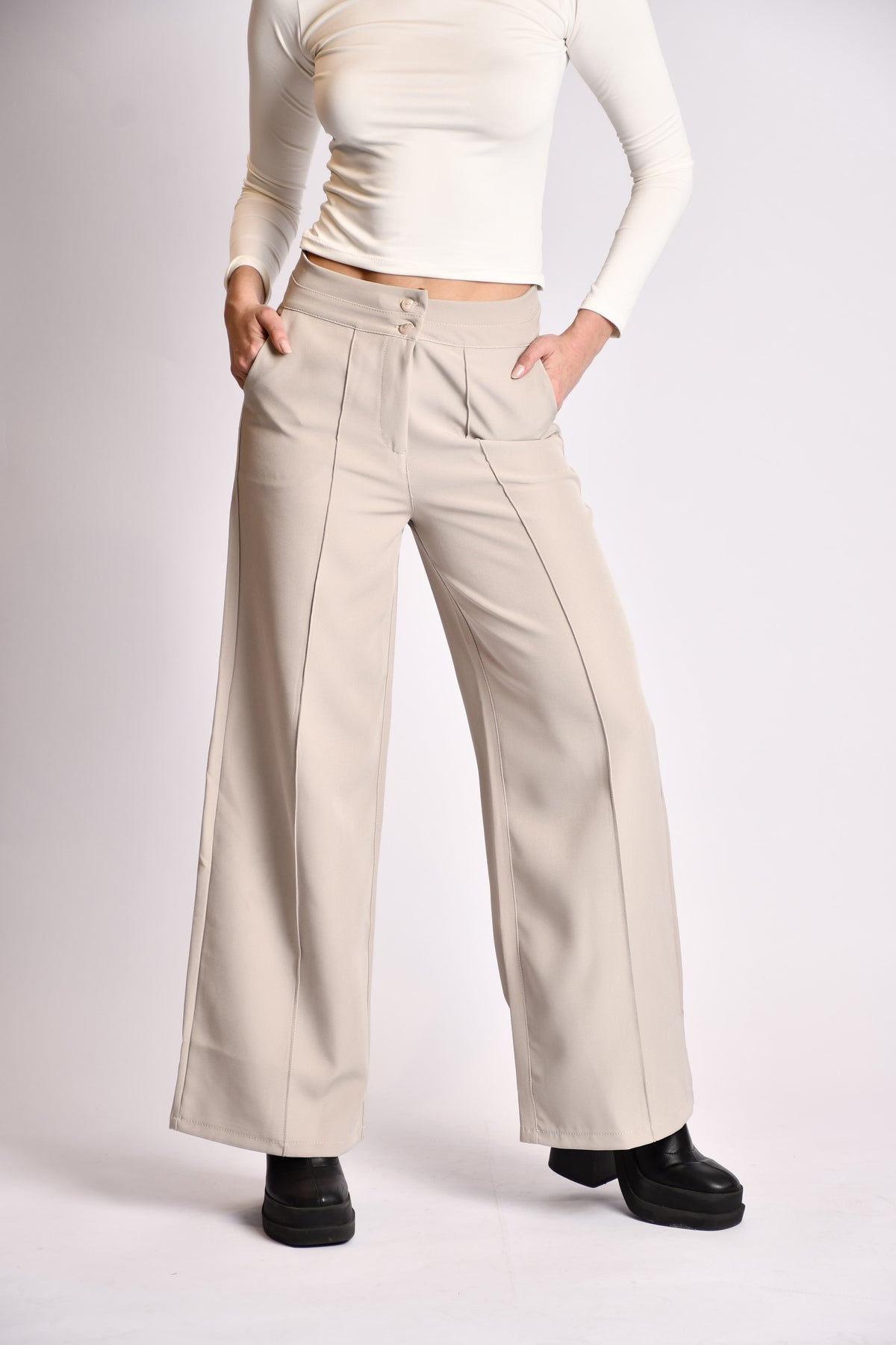 Taupe vein trousers