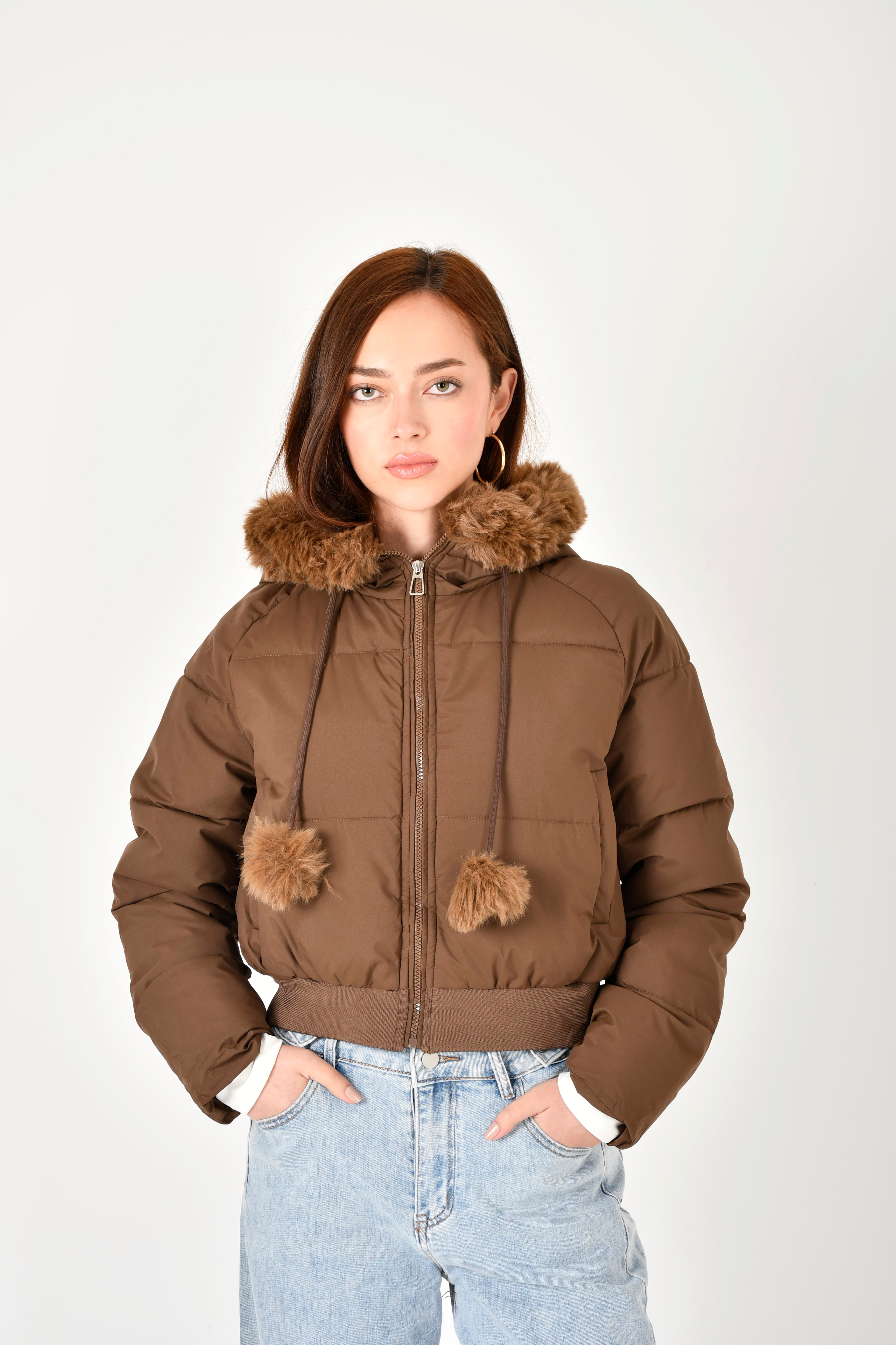 Cazadora impermeable corta